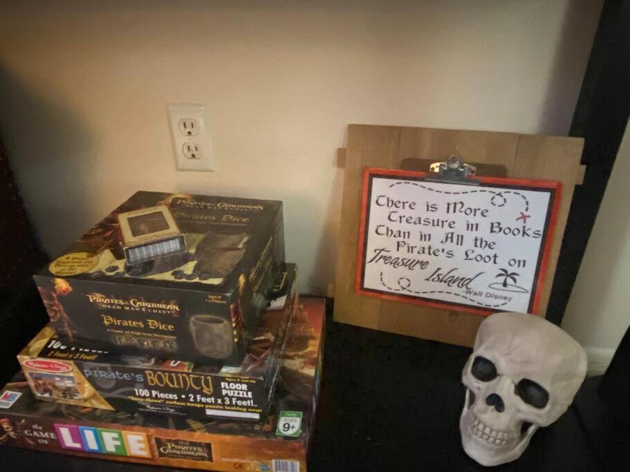 Professor Rousseau'S Pirates Lair Apartment Crystal River Exterior photo