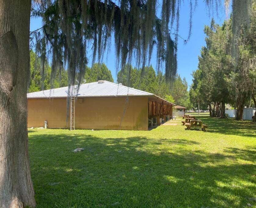 Professor Rousseau'S Pirates Lair Apartment Crystal River Exterior photo